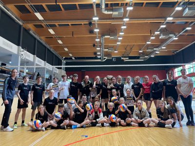 Gymnasium dominiert Vorrunde des Schulbeachcups
